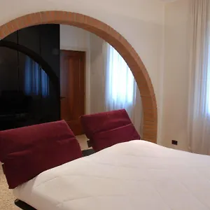 bb-gioia.hotelinveneto.com/